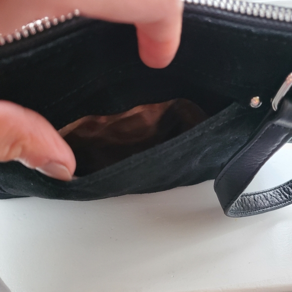 B. Makowsky Black Suede Leather Crossbody Bag - Picture 8 of 8